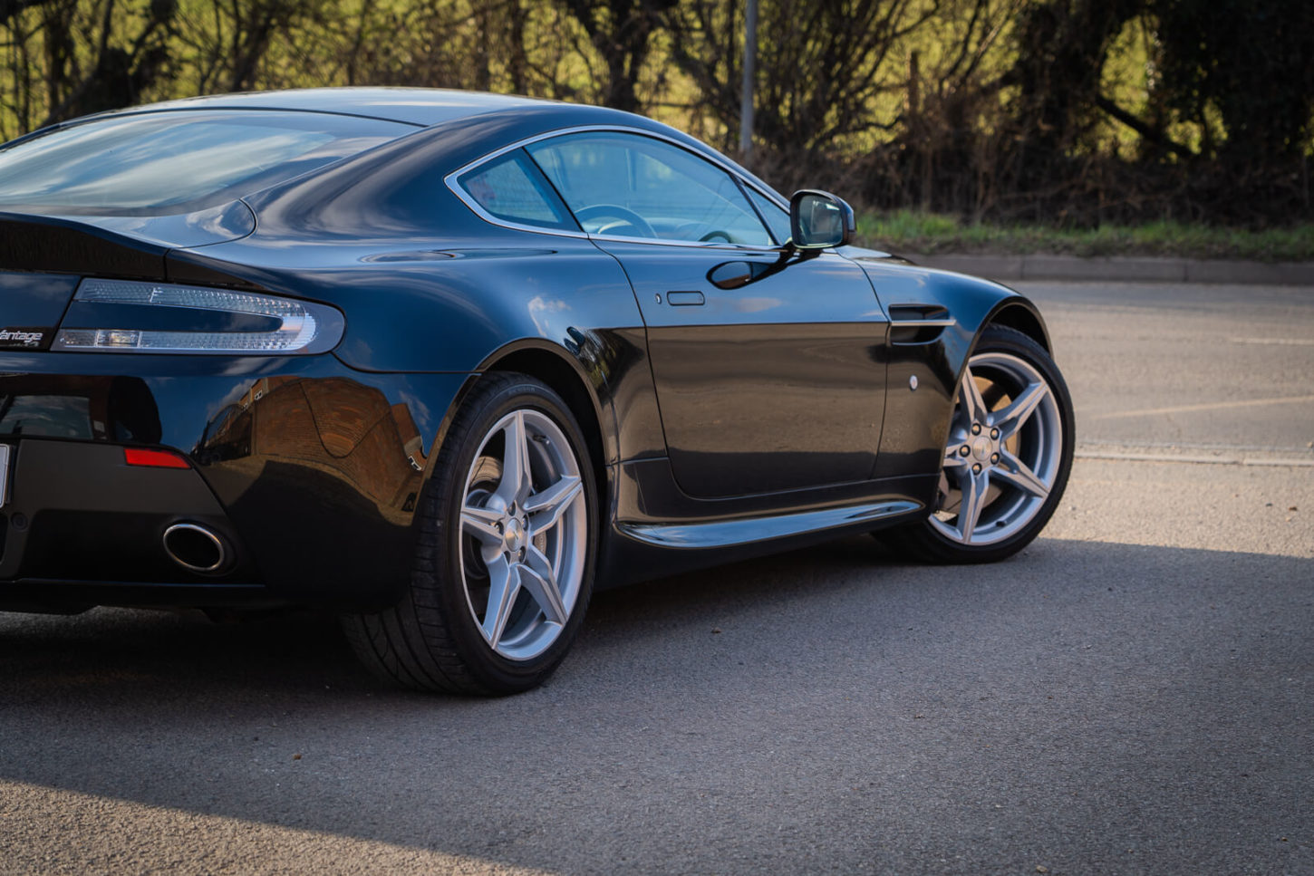 2015 Aston Martin V8 Vantage Coupe