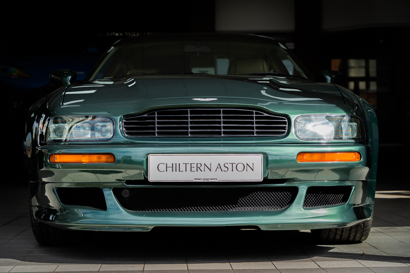 Aston Martin V8 Supercharged Vantage V5590